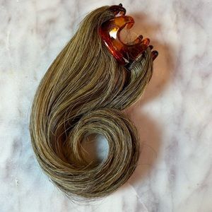 JuvaBun Clip Ponytail